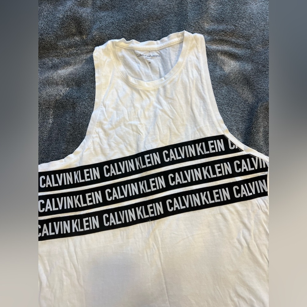 LIKE NEW Calvin Klein women’s tank